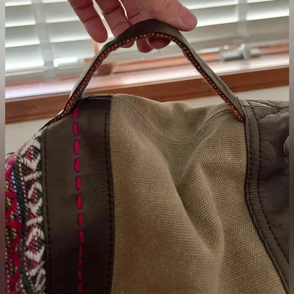 TOMS | Bucket Bag, handbag.​ - Picture 9 of 16